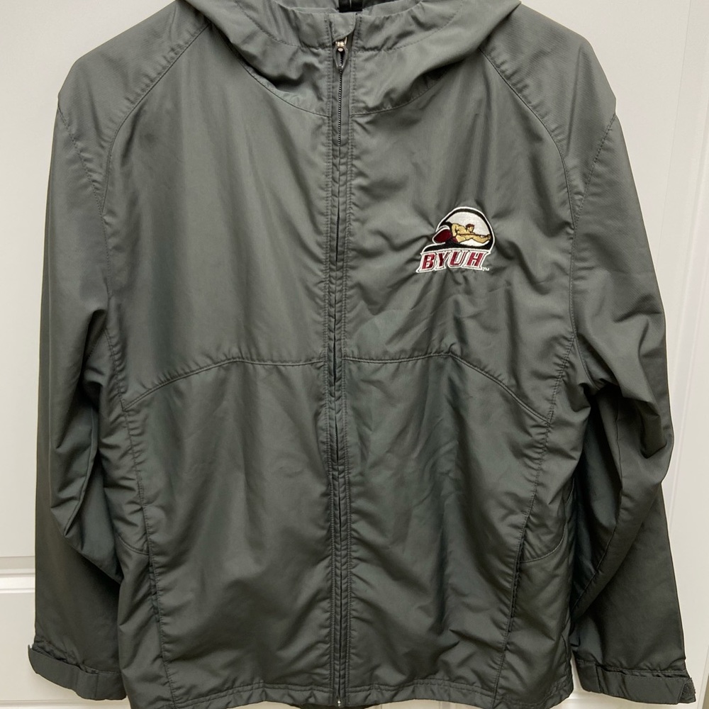 Under Armor windbreaker size small